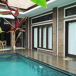 forena-seminyak.hotelsseminyak.net/